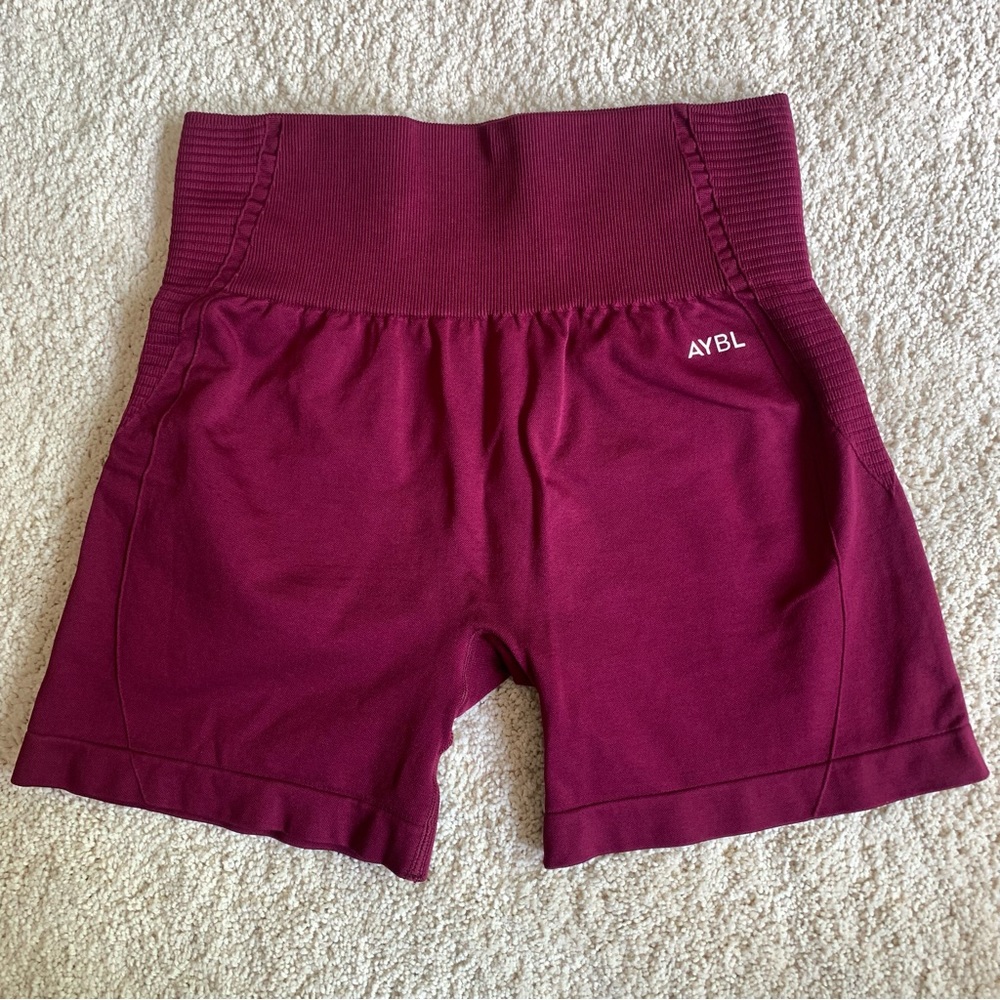 Balance V2 Seamless Shorts NWOT